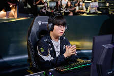【LoL】Gen.G Kiin「味方に来て欲しいミッドはツイステッド・フェイト」本音トーク42連発のサムネイル画像