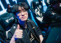 【LoL】HLE Zeus「練習生のころはNuguri兄さんが本当に好きでロールモデルにしていた」のサムネイル画像