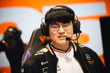 【LoL】T1 Gumayusi「今ADCは重要なロール。ラーメンを作るときお湯を沸かすように、ゲームもボットレーンから始めなければならない」のサムネイル画像