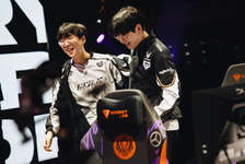 【LoL】Gen.G RulerがNAサーバーに苦言「NAでソロキューするのは２回目だが、本当にひどい。降参せずベストを尽くしていることは伝わってくるが、それが下手」のサムネイル画像